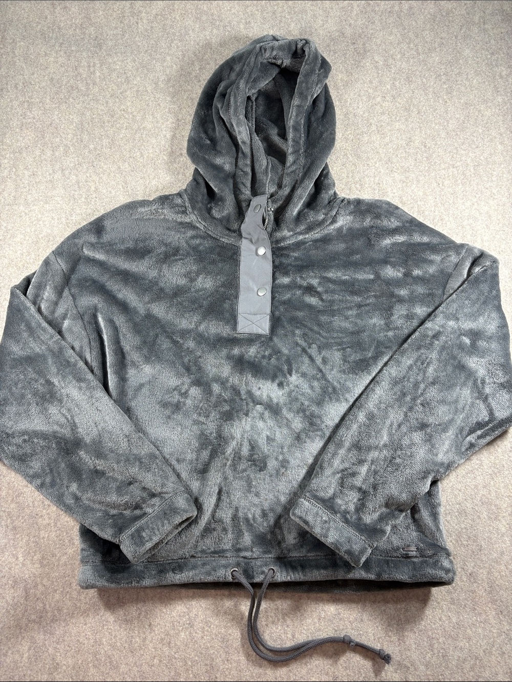 Hollister Women’s Cozy Plush Snap-Neck Hoodie size MED